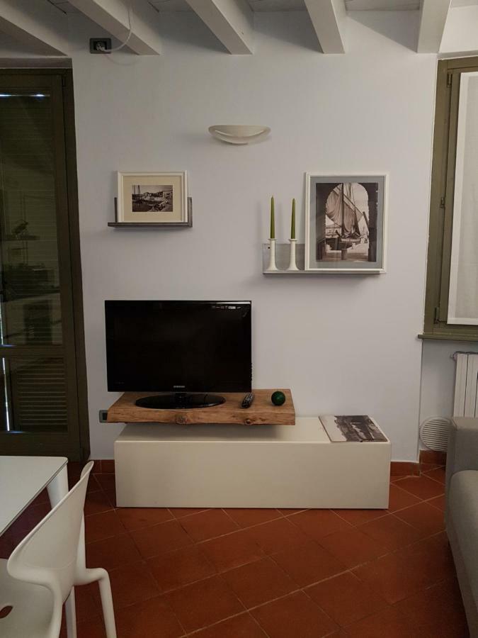 Goccia Di Lago Desenzano del Garda Exterior foto