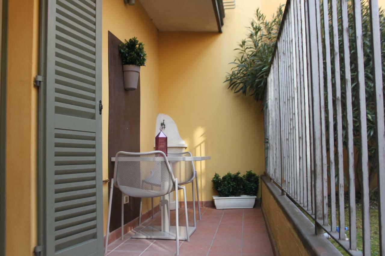 Goccia Di Lago Desenzano del Garda Exterior foto